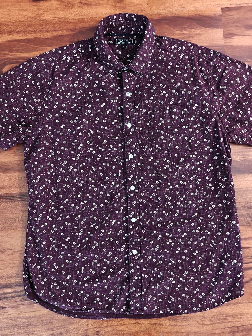 Blade + Blue Burgundy Short-Sleeve Floral Button-Down Shirt